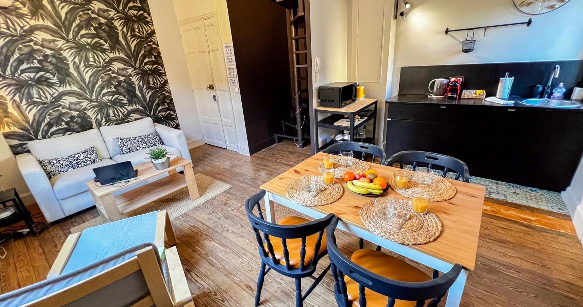 Appartamento Ac - Private Exterior - Au Pied Du Palais Des Papes! Avignone Esterno foto