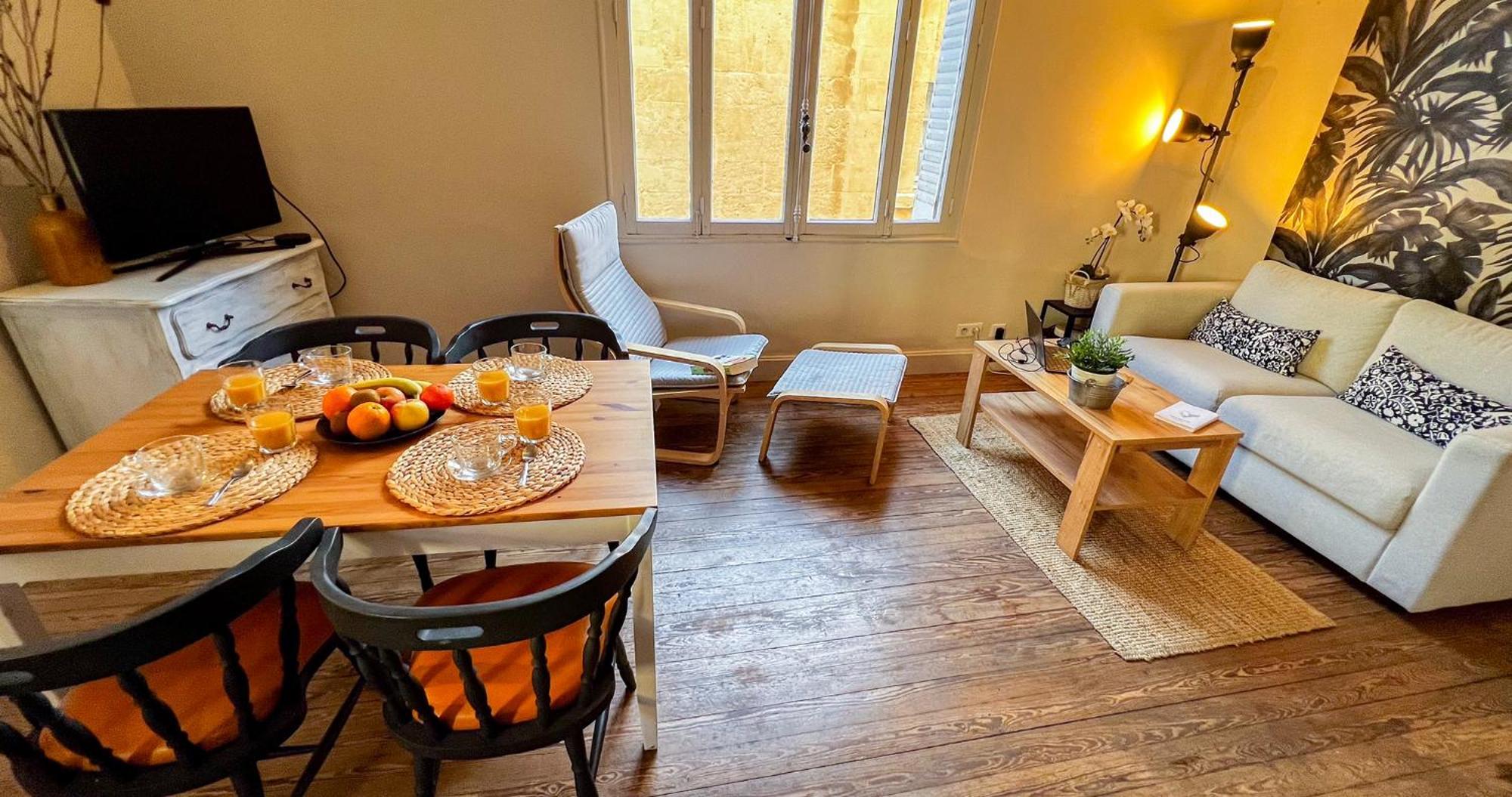 Appartamento Ac - Private Exterior - Au Pied Du Palais Des Papes! Avignone Esterno foto